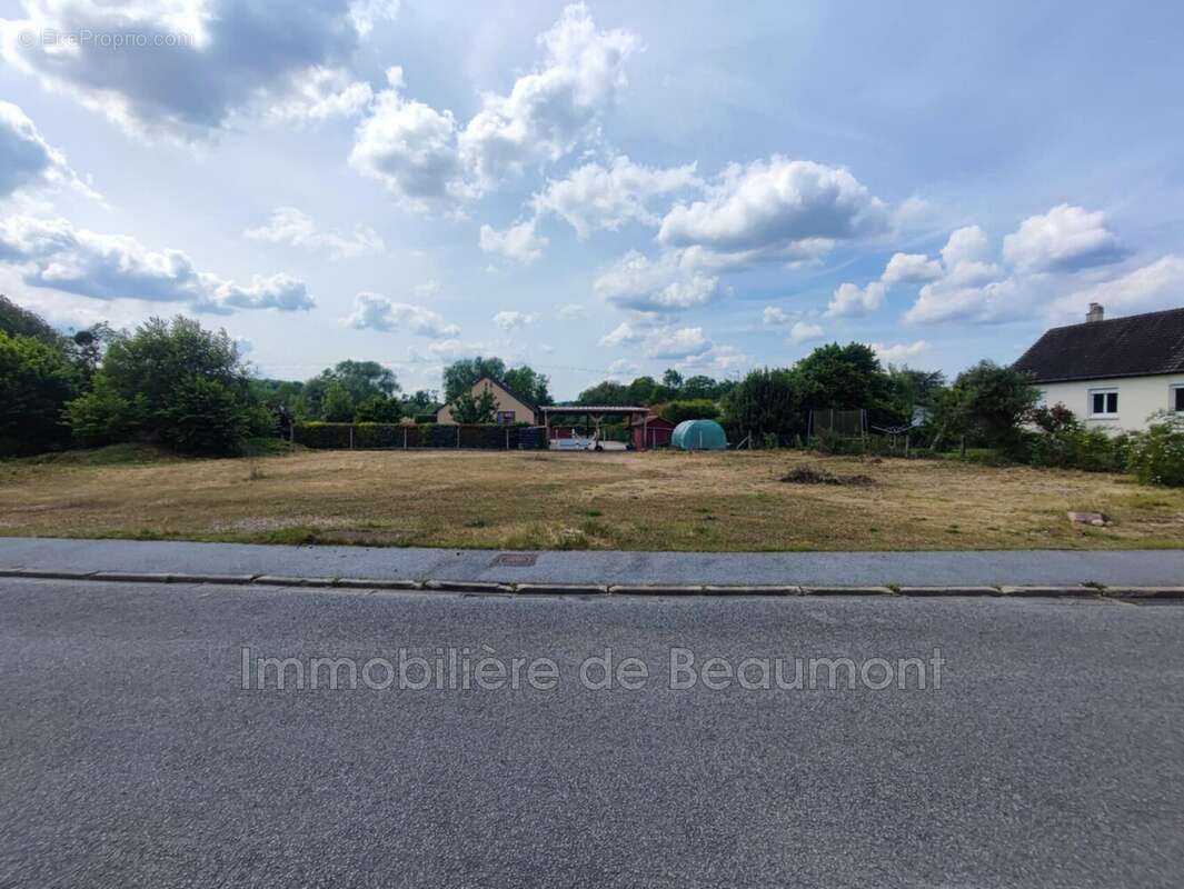 Terrain à NASSANDRES