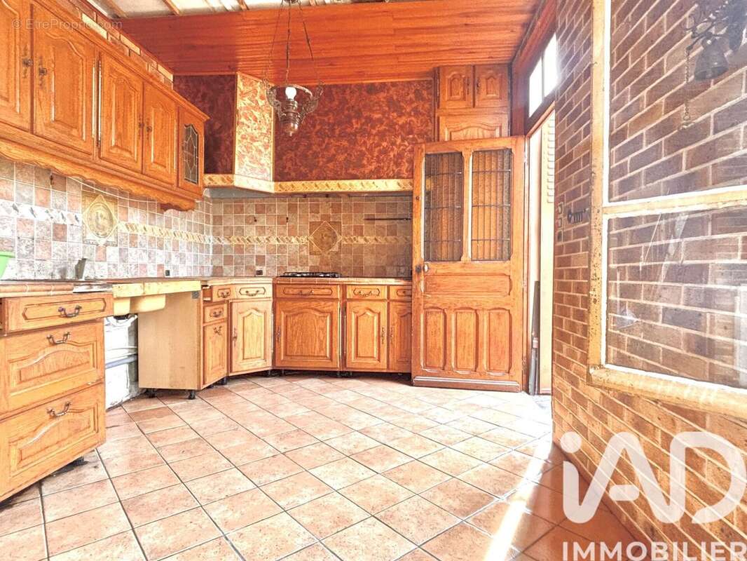 Photo 8 - Maison à ROMILLY-SUR-SEINE