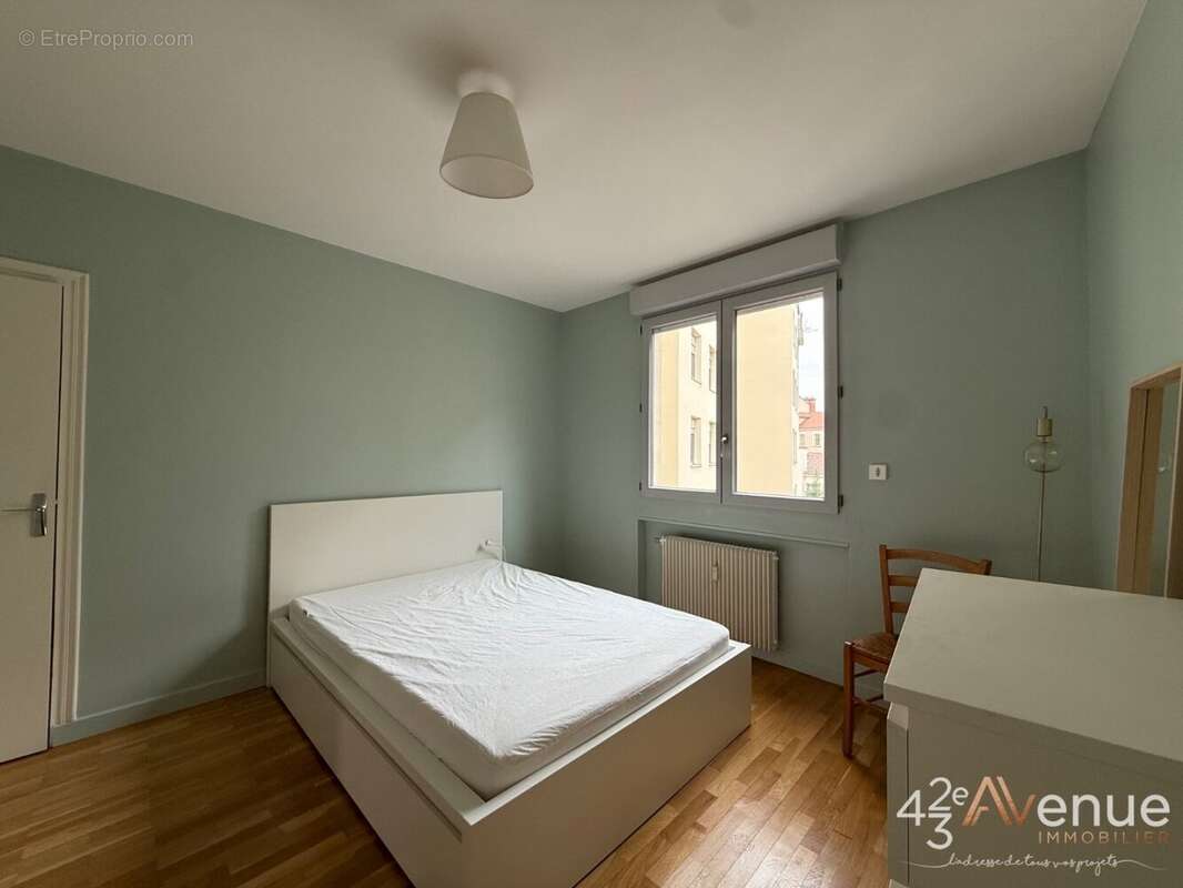 Appartement à SAINT-ETIENNE
