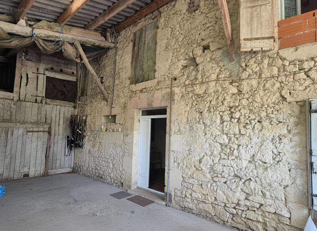 Maison en pierre avec beau terrain – cadre exceptionnel, sur le chemin de Saint-Jacques, à LA ROMIEU (32480) - photo 3
