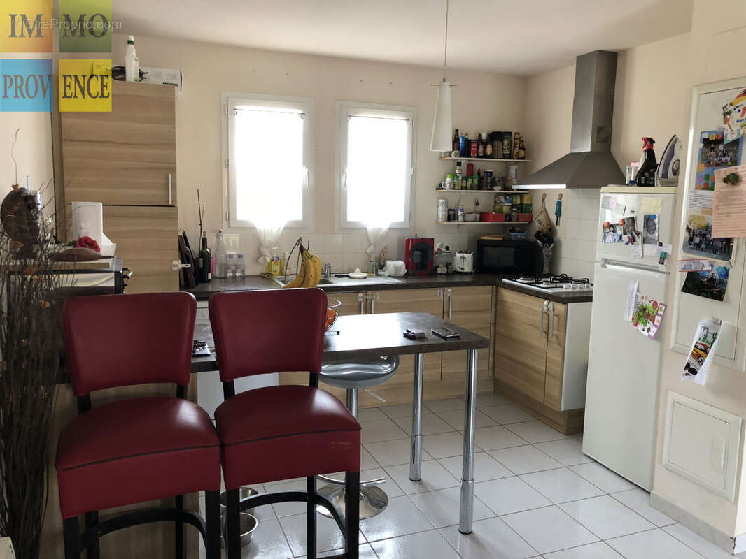Maison 86 m² à Pertuis  - photo 6