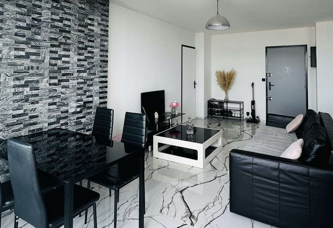 Appartement à MARSEILLE-9E