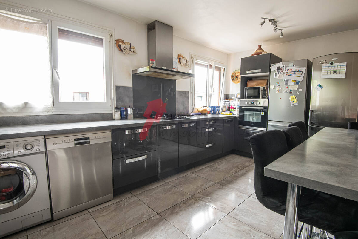 Maison à COURCOURONNES