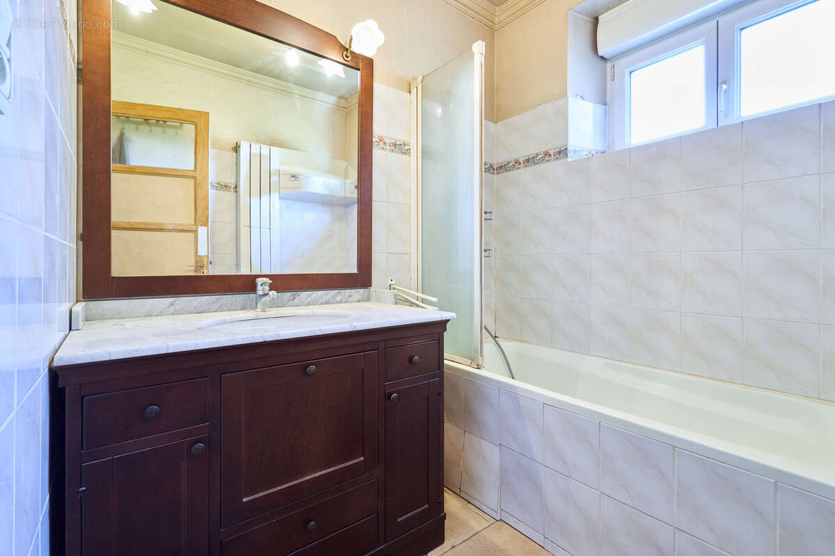 Maison à MAREUIL-LE-PORT