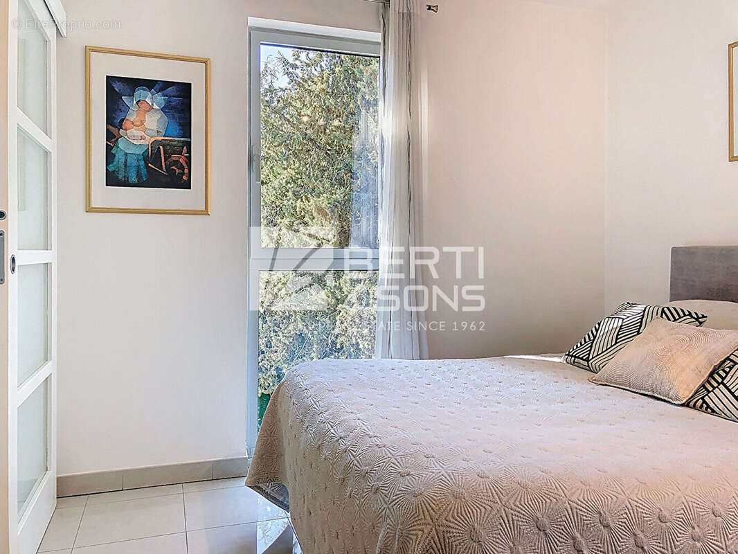 Appartement à MANDELIEU-LA-NAPOULE