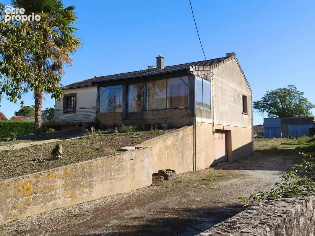 Maison à LA FERRIERE-EN-PARTHENAY