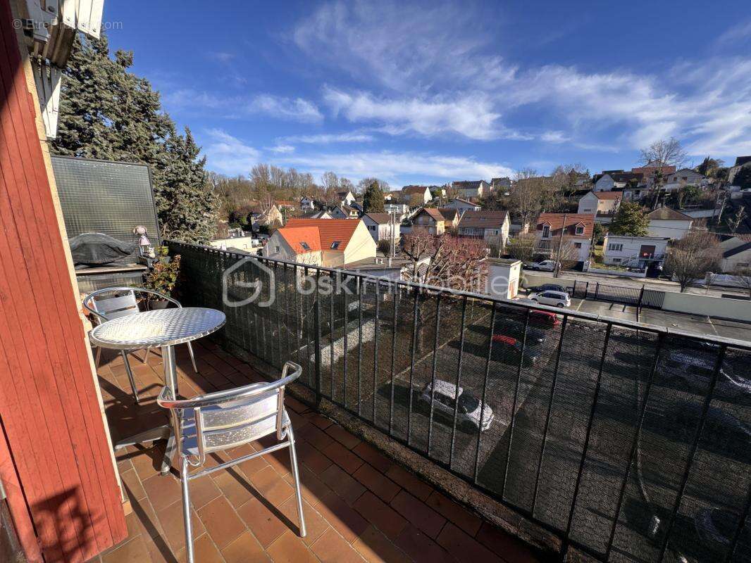 Appartement à LE THILLAY