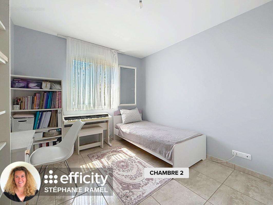 Maison 130 m² à Cluses  - photo 11