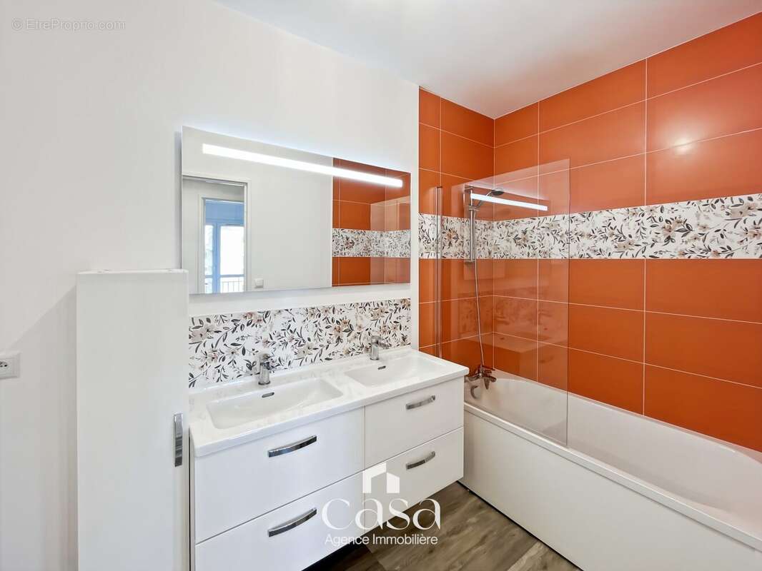 Appartement à MONDEVILLE