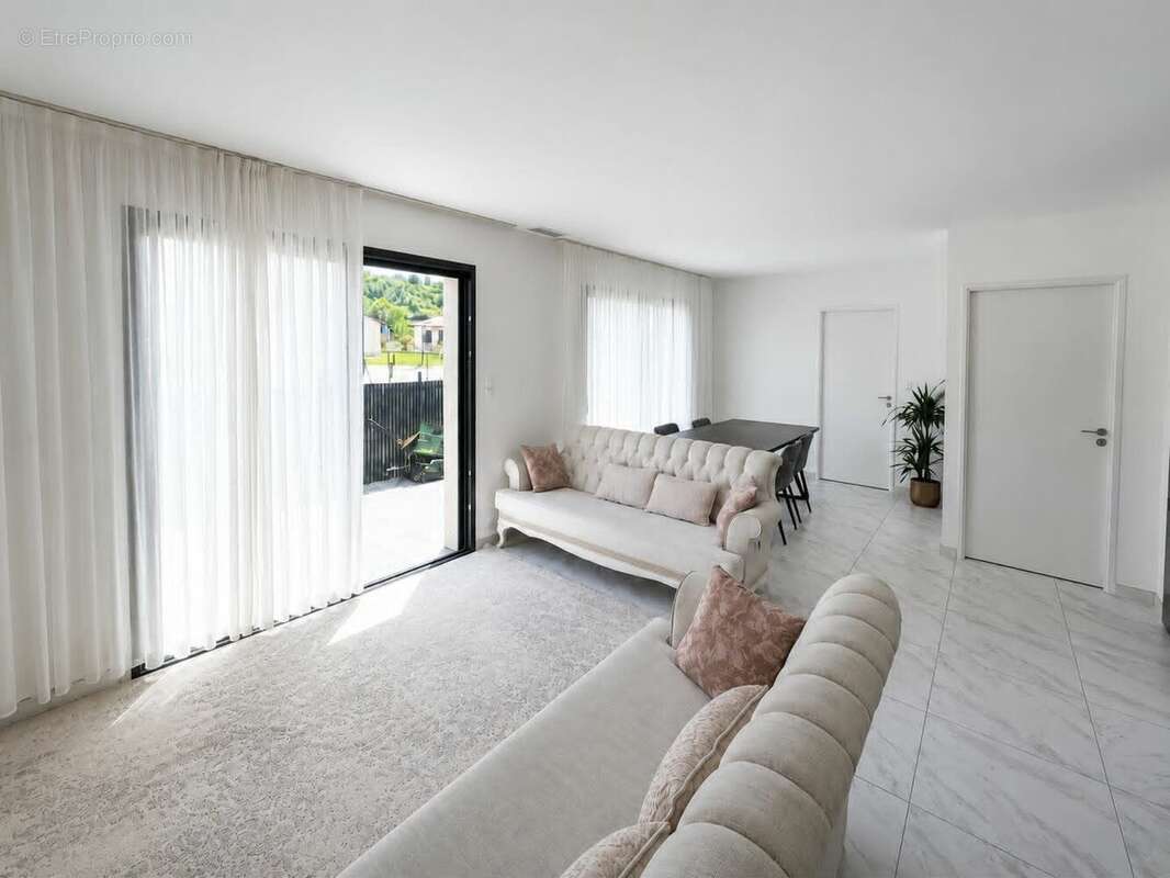 Maison à LE SEQUESTRE