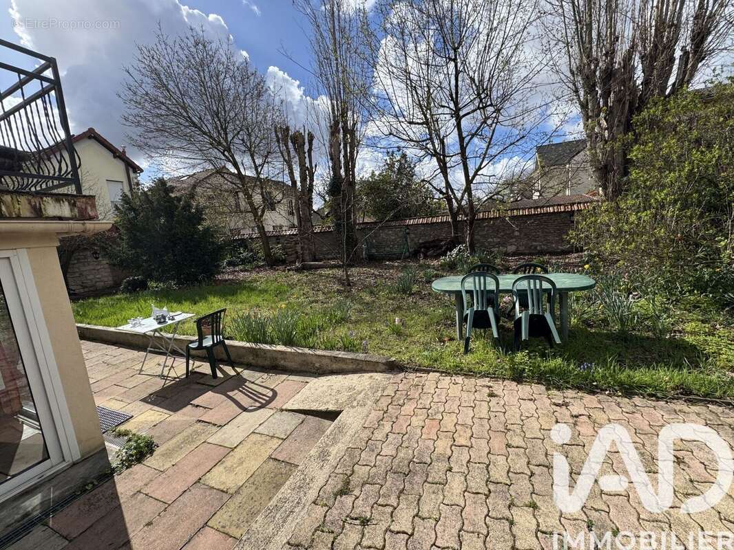 Photo 3 - Maison à SAINT-MAUR-DES-FOSSES