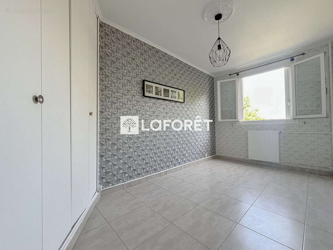 Appartement à MONTROUGE