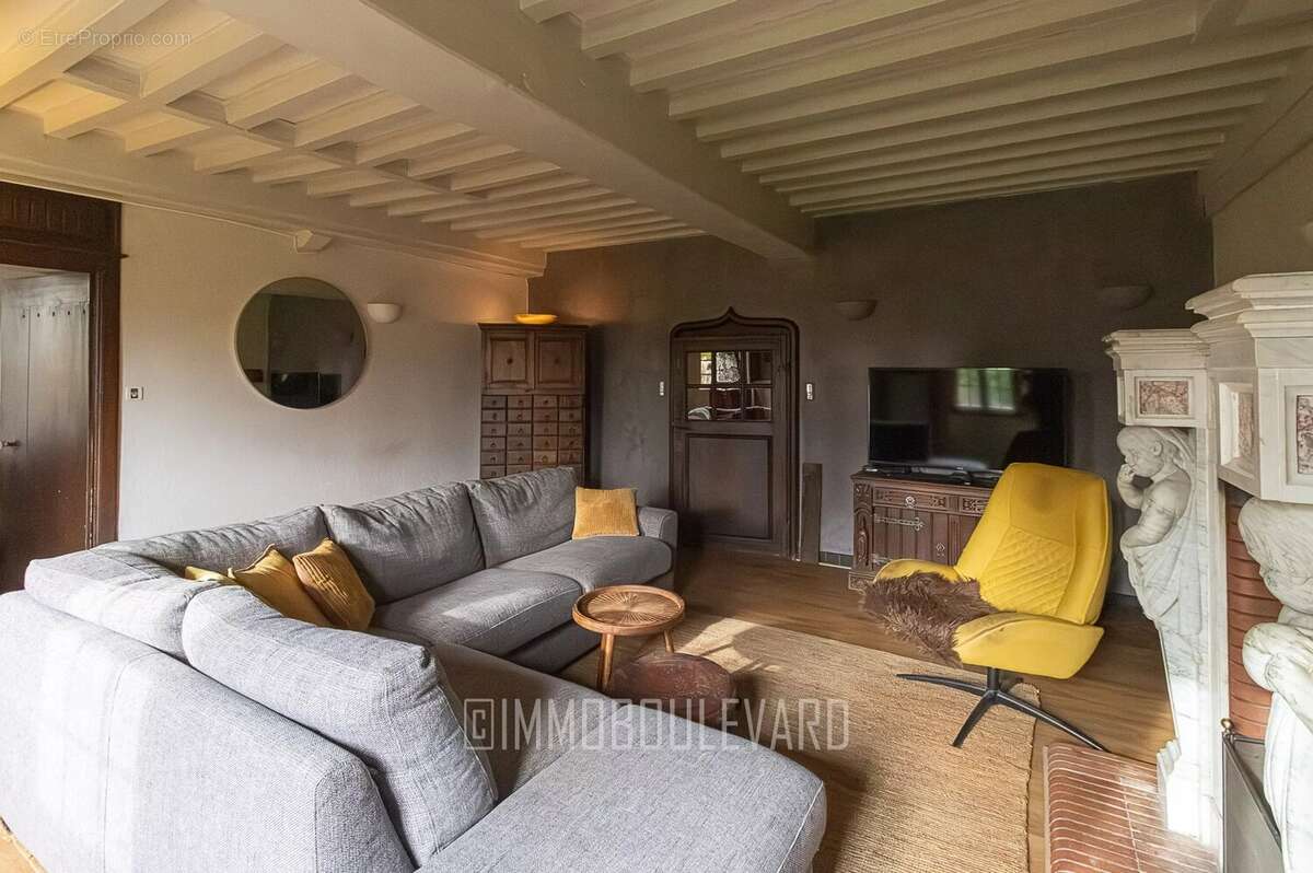 Maison à SAINT-MAURICE-PRES-PIONSAT