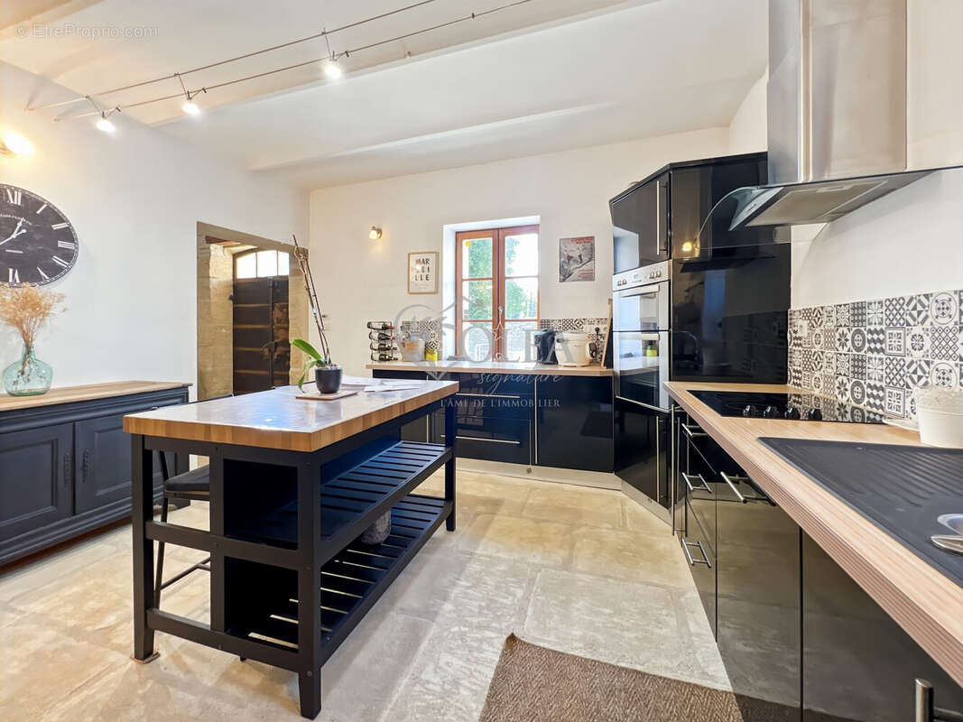 Cuisine - Maison à UZES