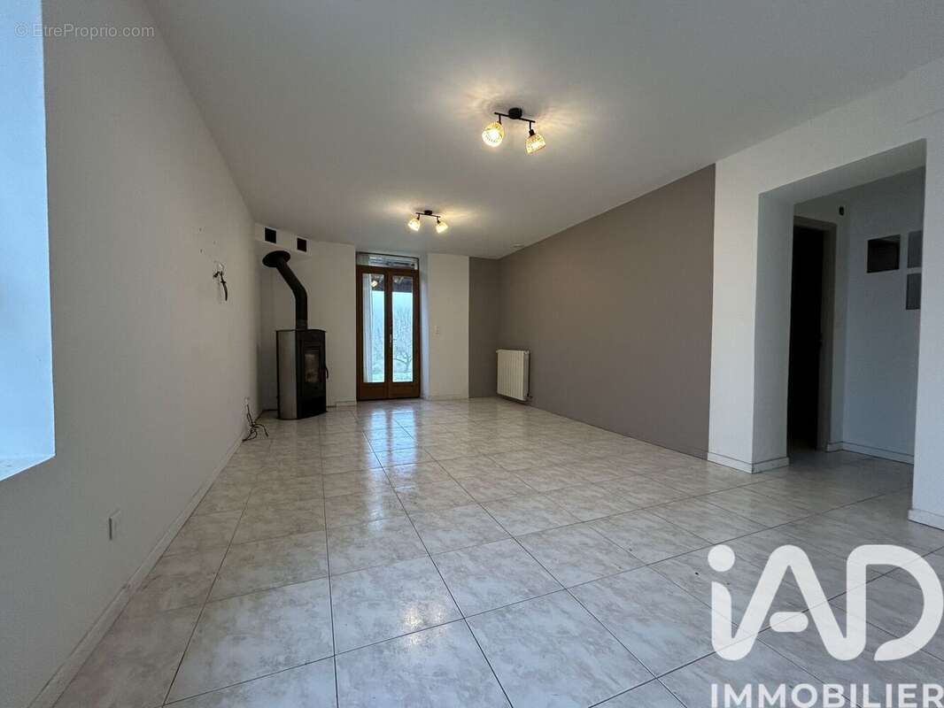 Photo 3 - Maison à SAINT-REMY-LA-CALONNE