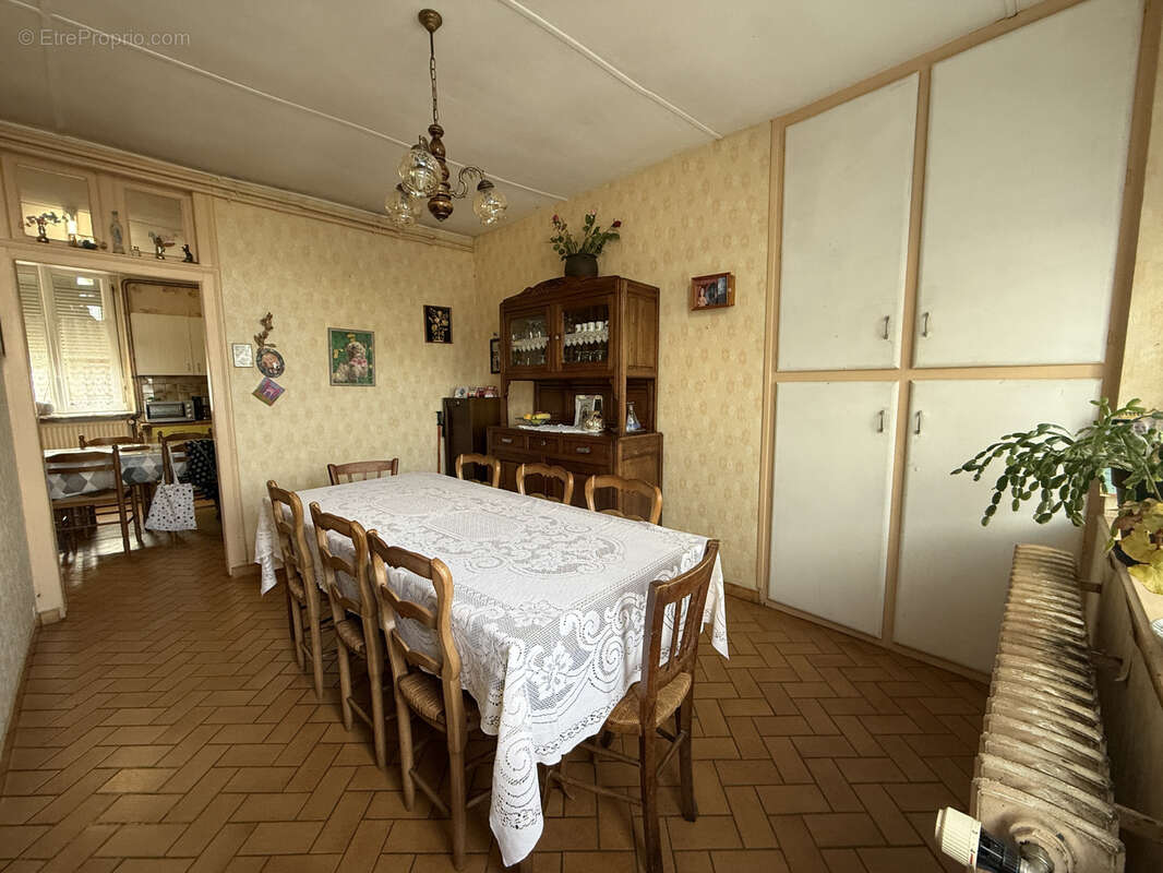 Maison à JUVIGNY-LE-TERTRE