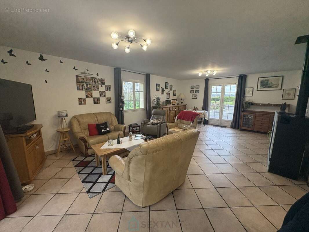 Maison à LE TILLEUL