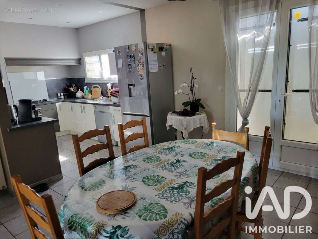 Maison 113 m² à Lechelle  - photo 2