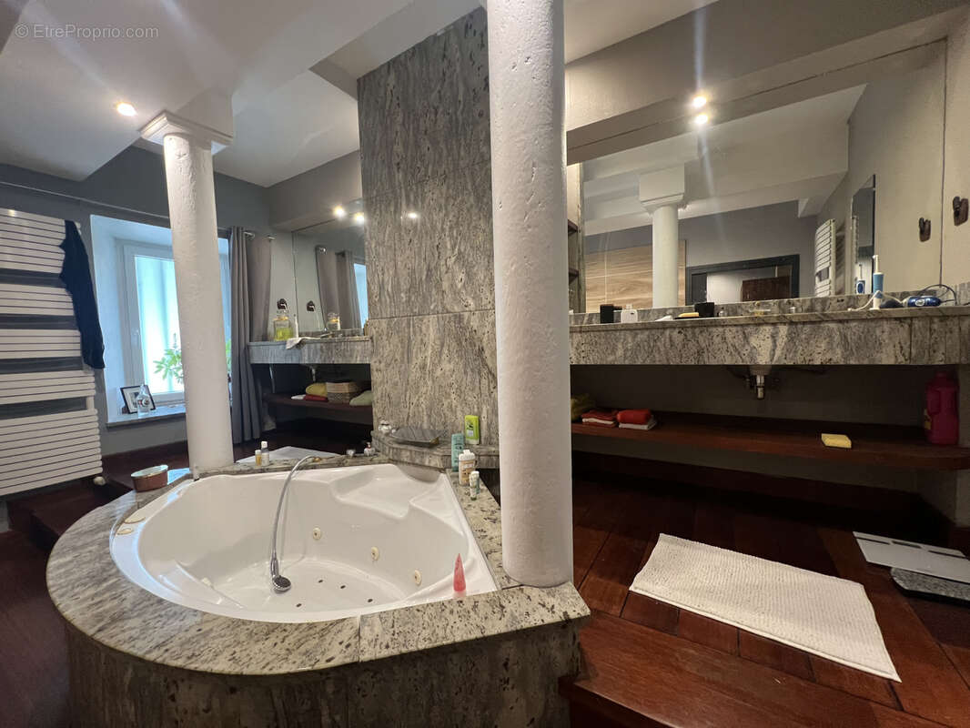 Maison à SAINT-NICOLAS-DE-PORT