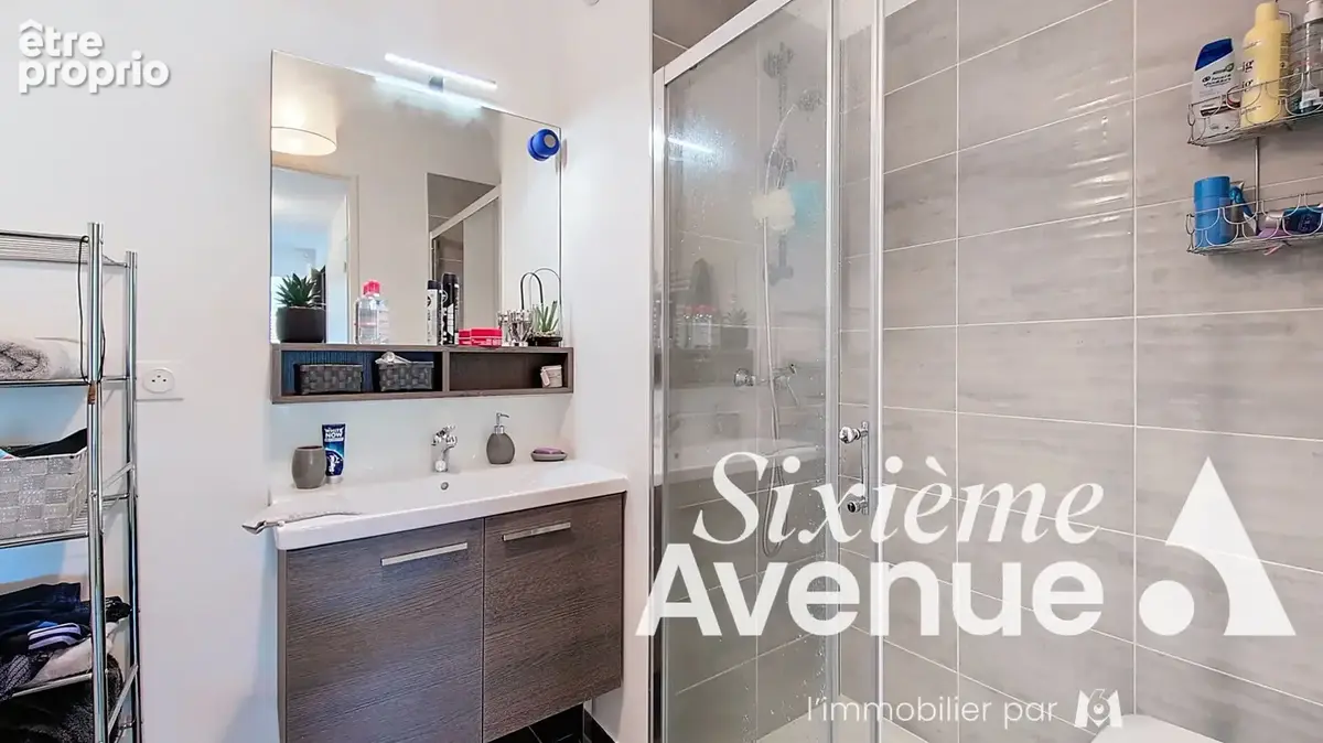 Appartement très récent Venissieux 4 pièce(s) 83 m2 - photo 13