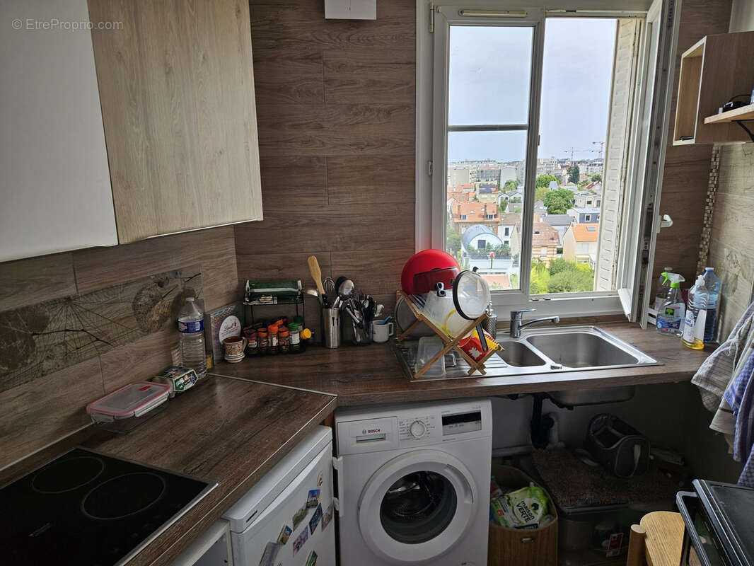 Appartement à COURBEVOIE