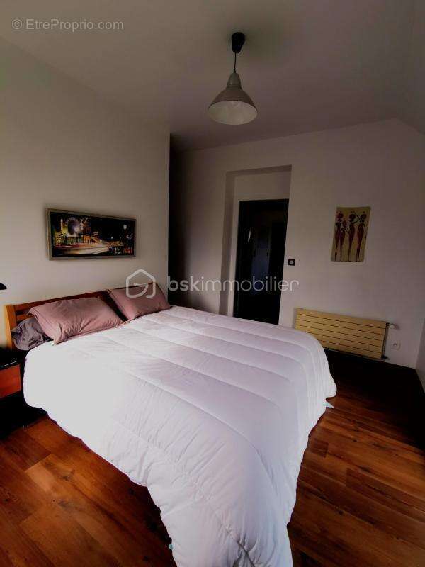 Maison à PONT-SUR-YONNE