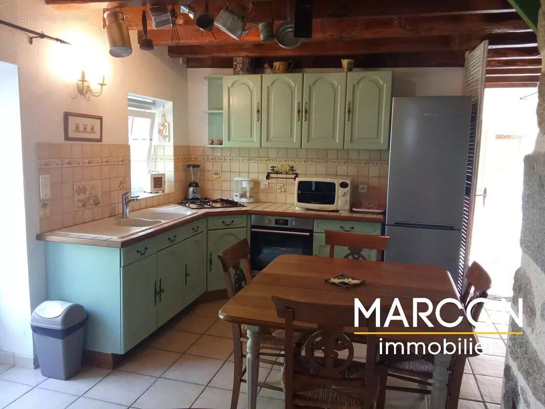 Maison 289 m² à Ajain  - photo 32