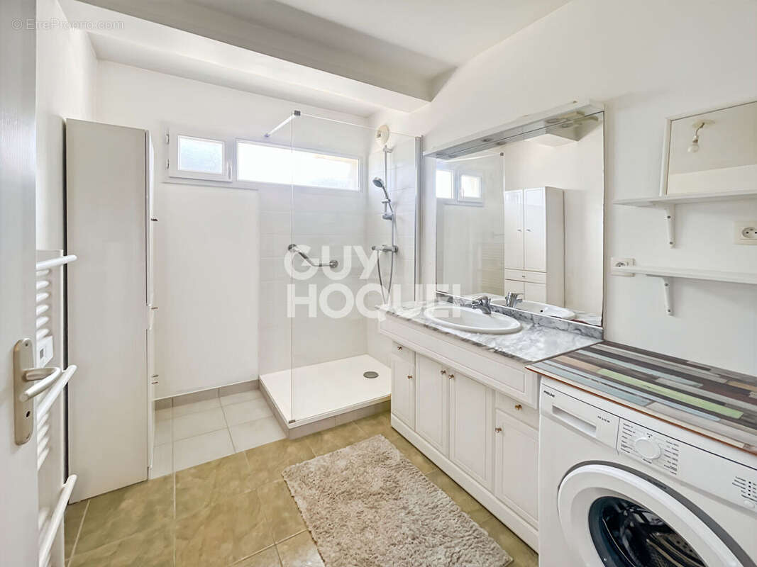 Appartement à DOUVRES-LA-DELIVRANDE