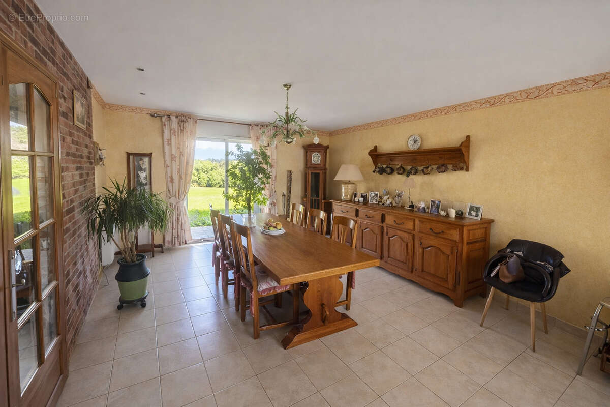 Maison à FOREST-EN-CAMBRESIS