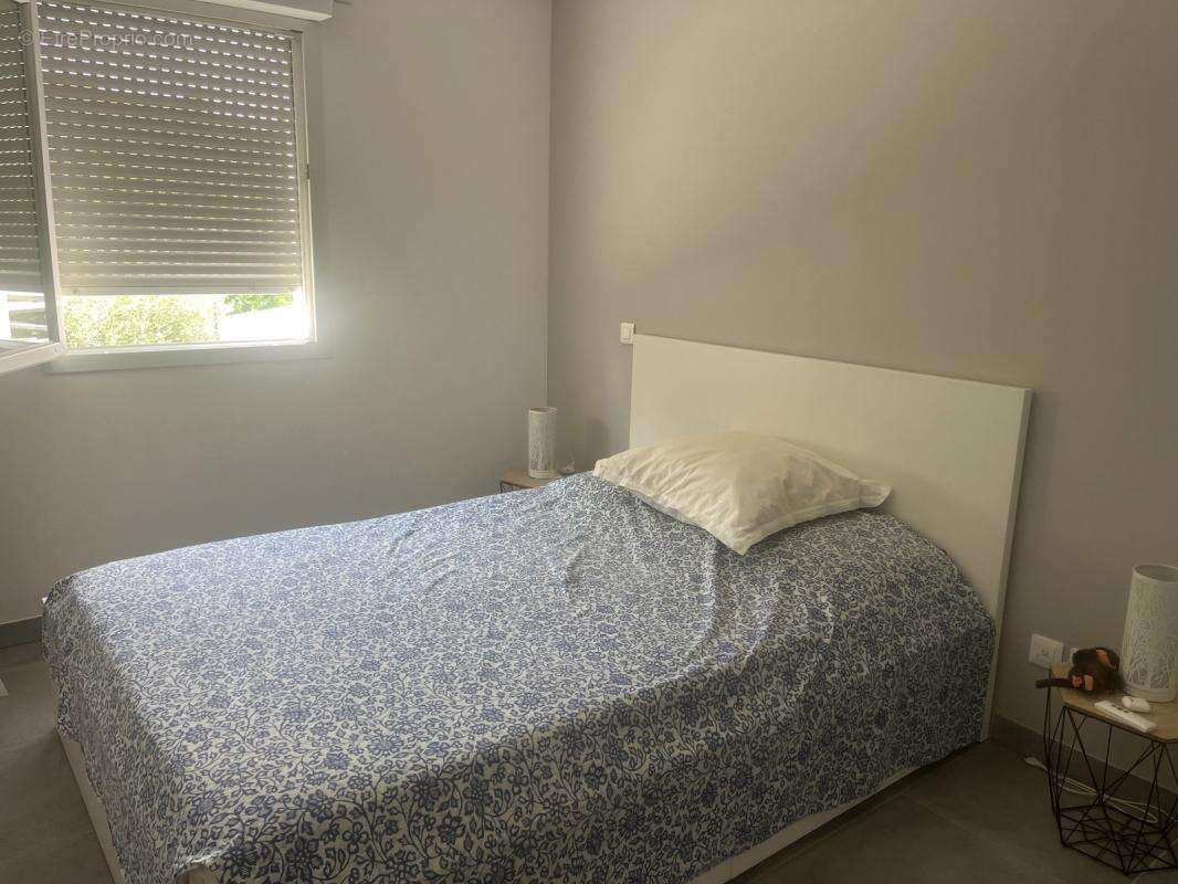 Appartement à MEZE
