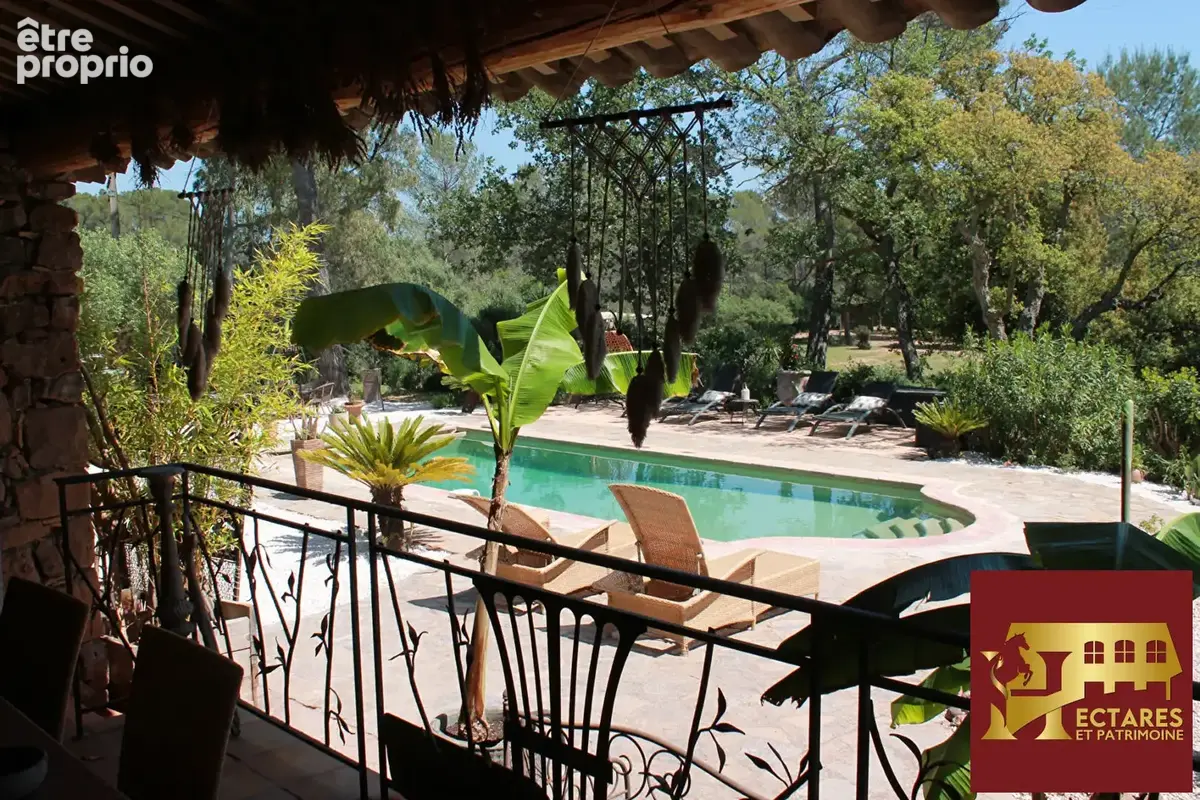 Maison à ROQUEBRUNE-SUR-ARGENS