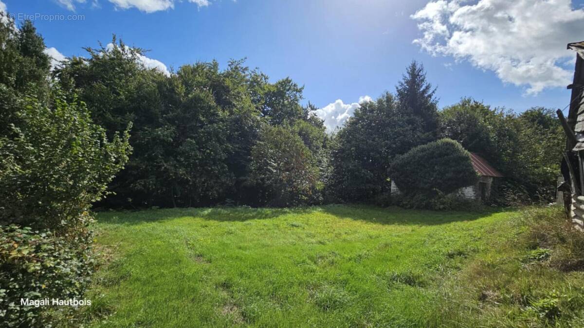 Maison à SAINT-HILAIRE-DU-HARCOUET