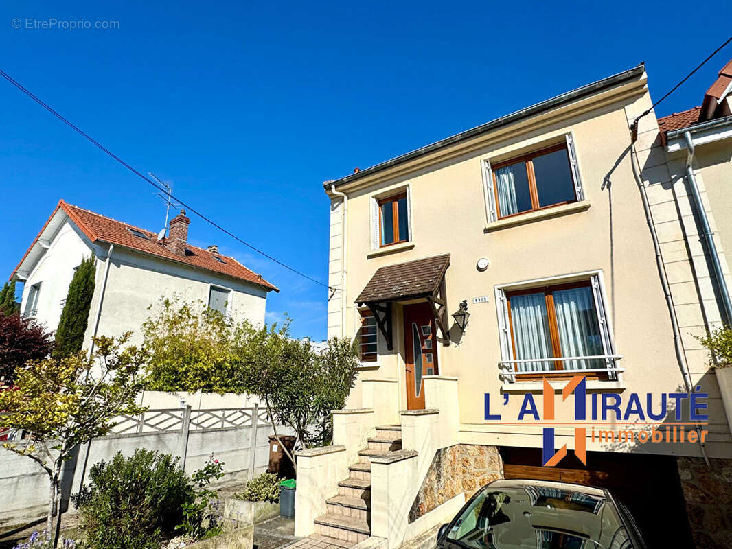 Maison à HOUILLES