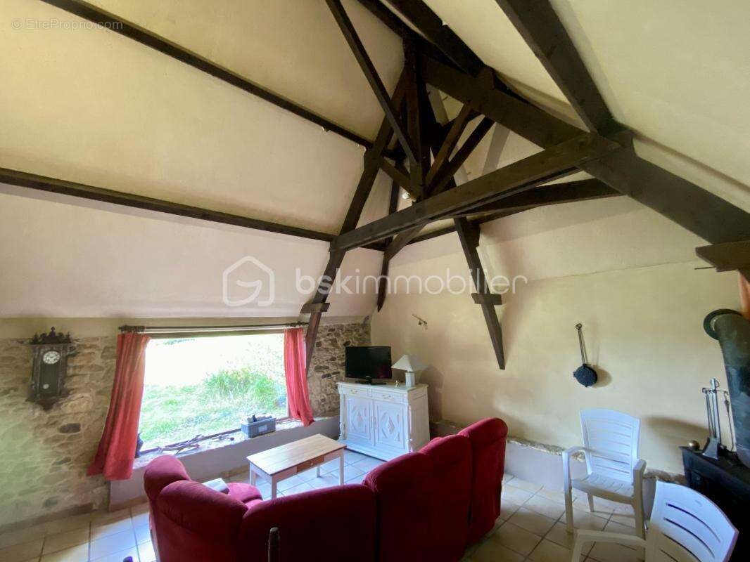 Ensemble Immobilier comprenant 1 Habitation, 1 Gite, 1 Chalet / Bungalow, 1 Grange, 1 Hangar et 1 Piscine à Siorac en Périgord - photo 11