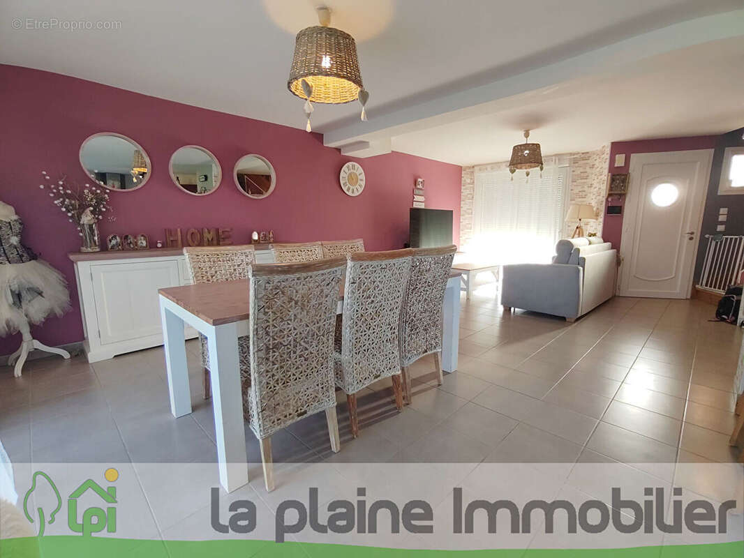 Pavillon sur sous-sol avec 6 chambres - photo 3