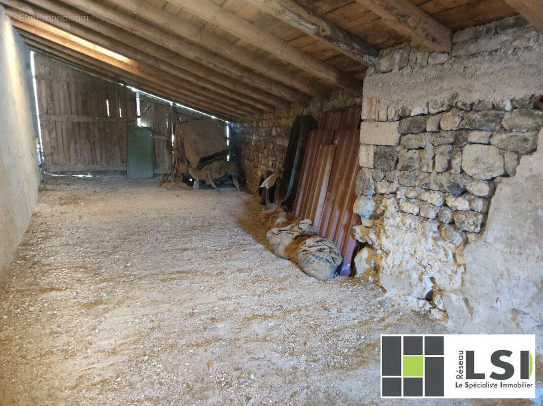 Maison 170 m² à Rauret  - photo 7