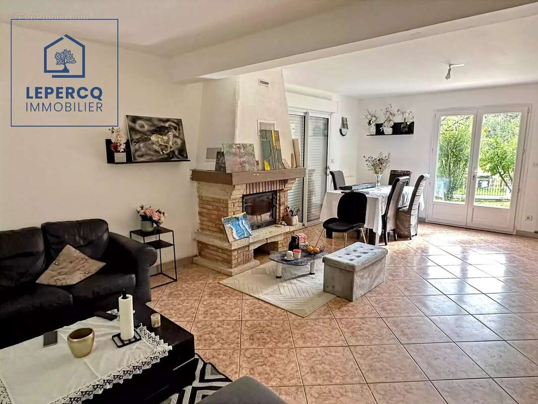 Maison à PIERREFONDS