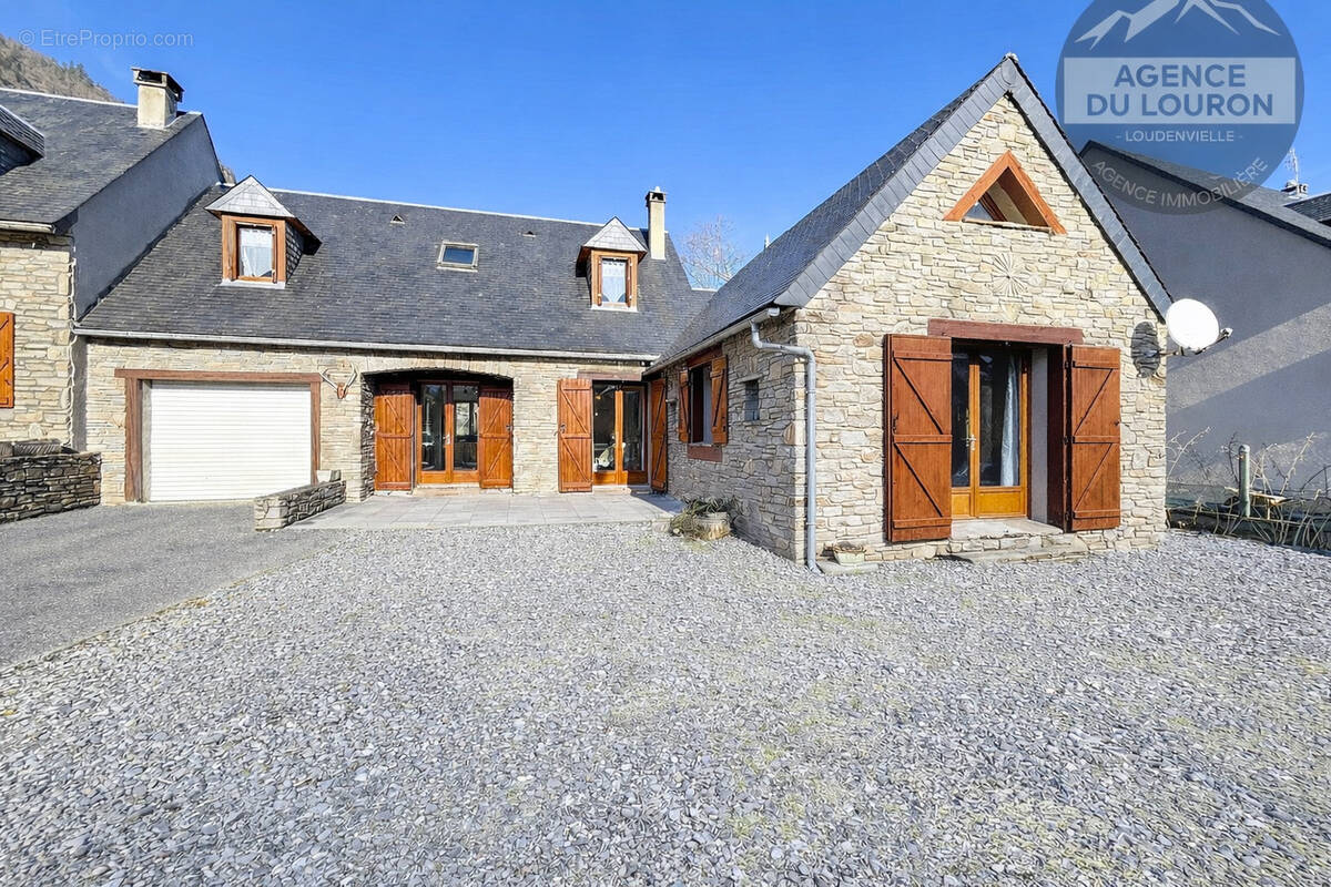 Maison à GENOS