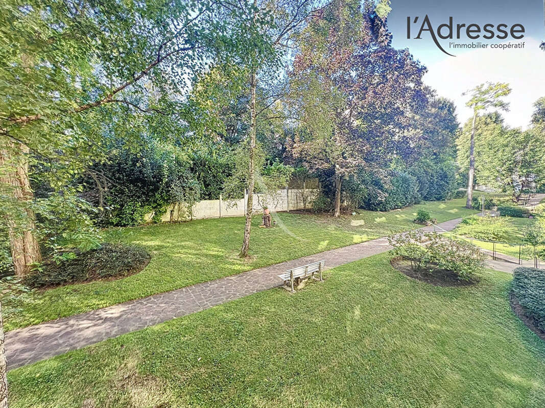 Appartement à SURESNES