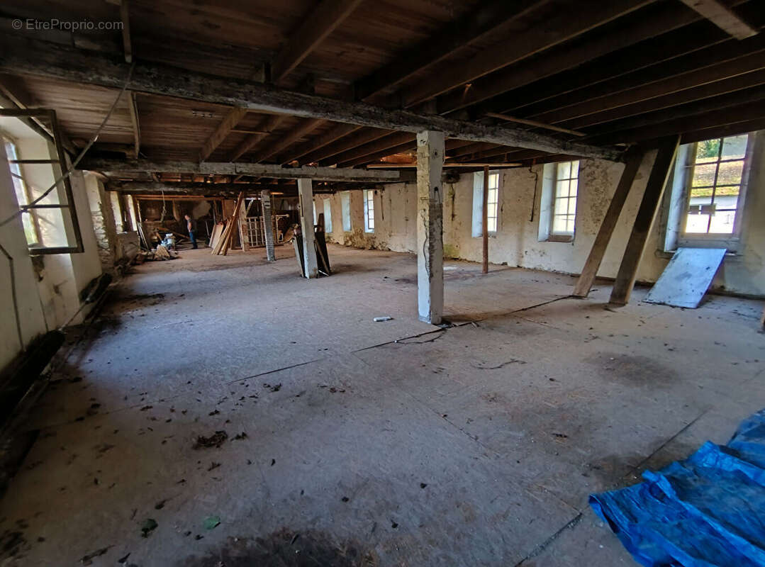 Maison à SAINT-SULPICE-LAURIERE