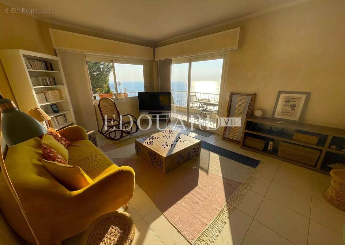 Appartement à EZE