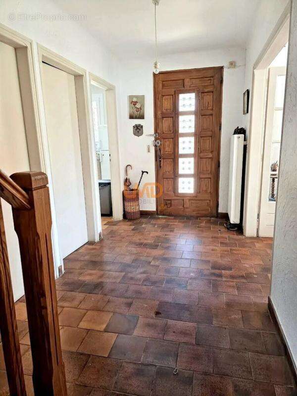 Maison à L&#039;ISLE-SUR-LA-SORGUE