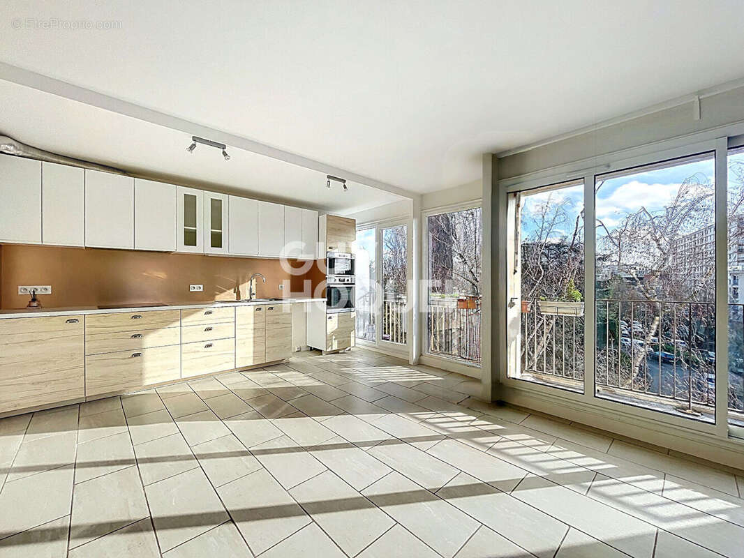 Maison à L'HAY-LES-ROSES