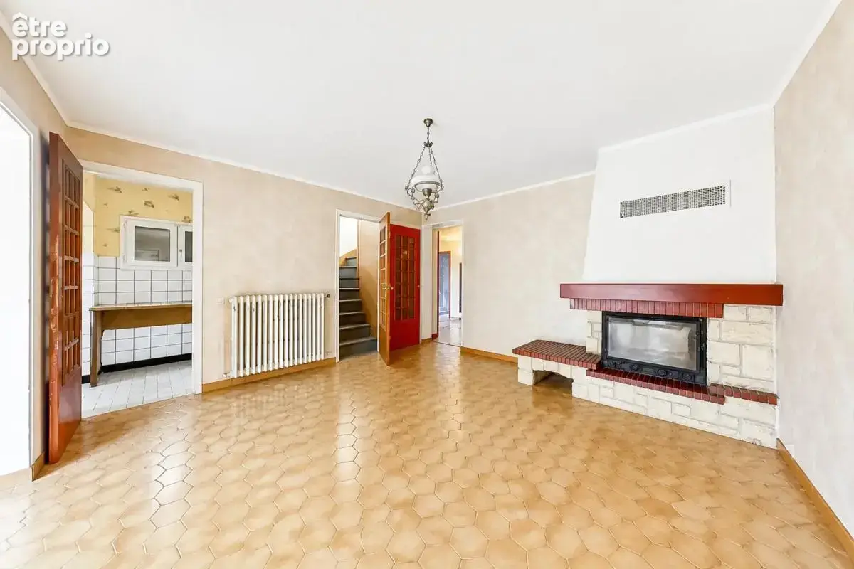 Maison de 7 pièces de 200 m² située à Piennes - photo 18