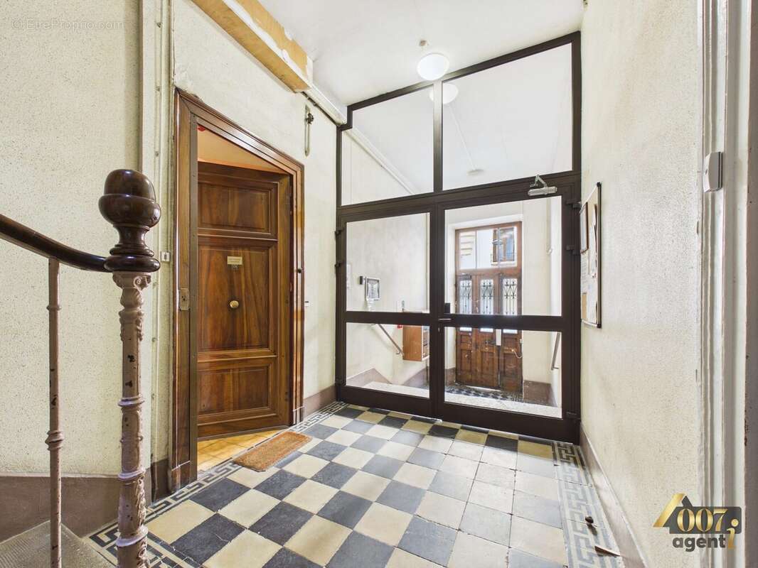 Appartement 97 m² à Chambery  - photo 9