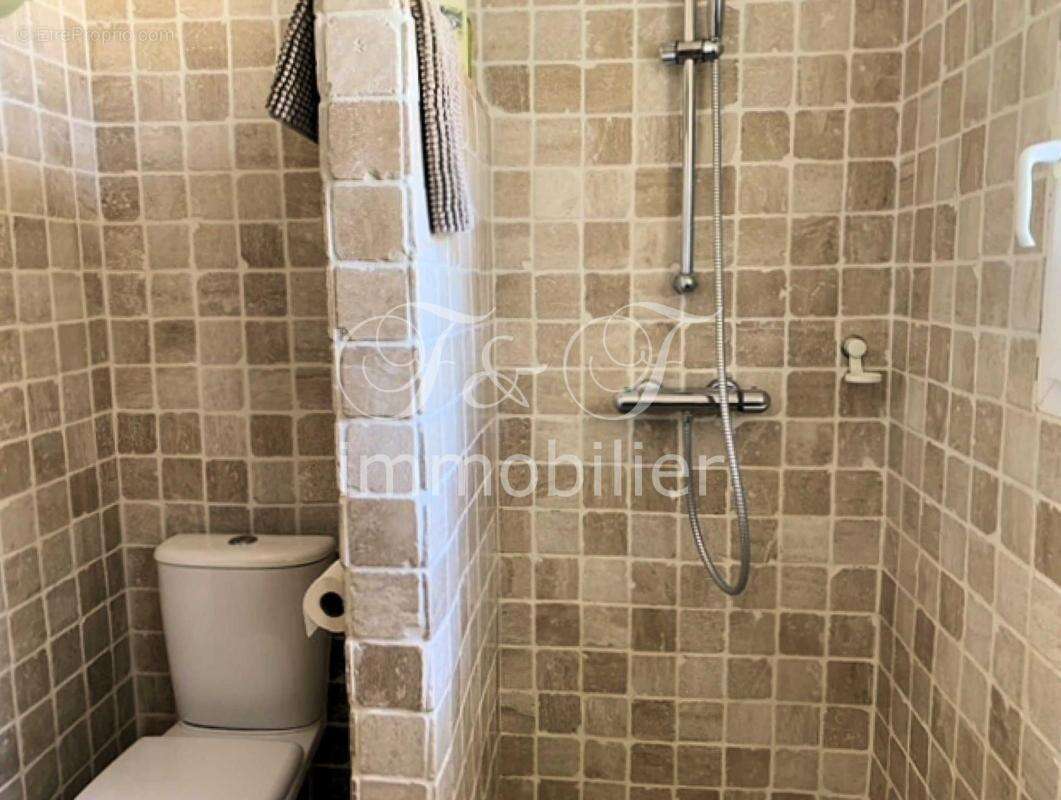 Maison à SIMIANE-LA-ROTONDE