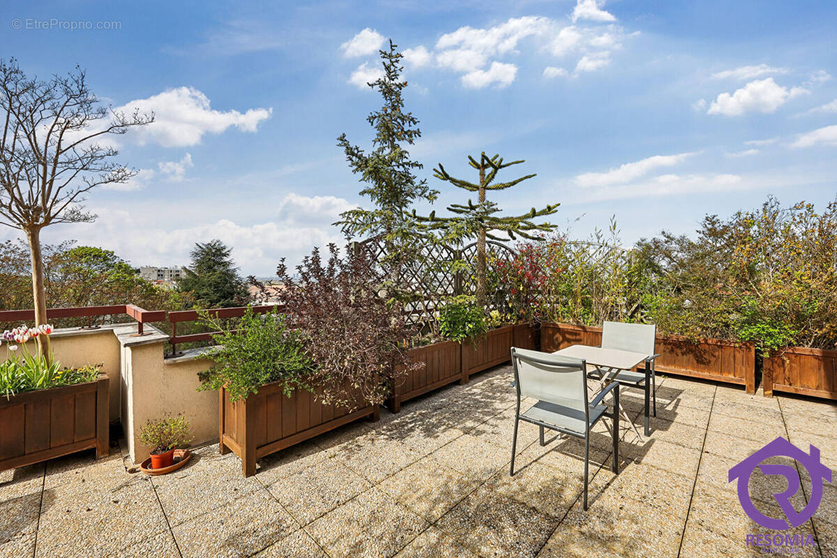 Appartement à CHATILLON