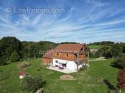 Maison à SAINT-ETIENNE-DE-FURSAC