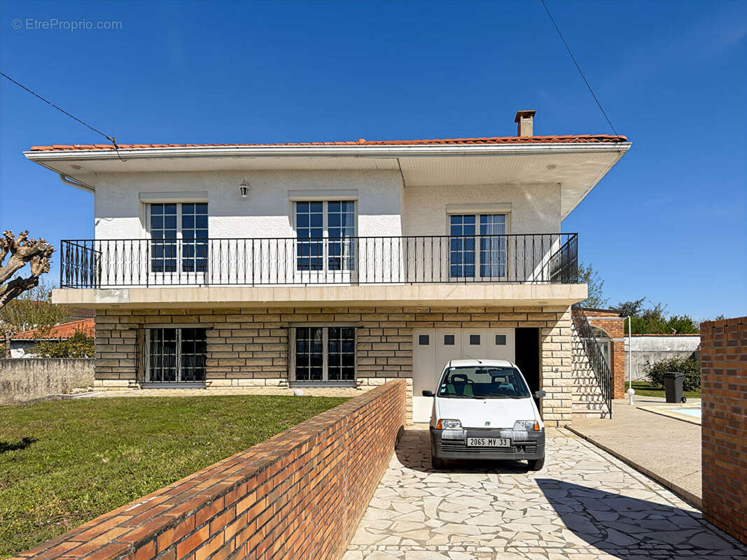 Maison à VILLENAVE-D'ORNON