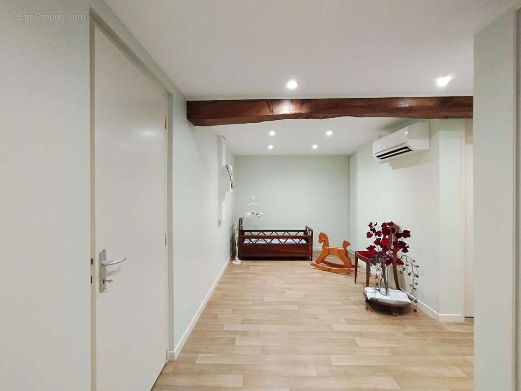 Maison à BRIVES-SUR-CHARENTE